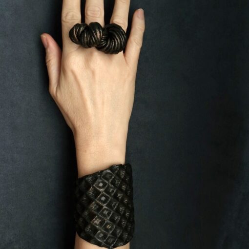 Dark Baroque Cuff Size M - Image 3