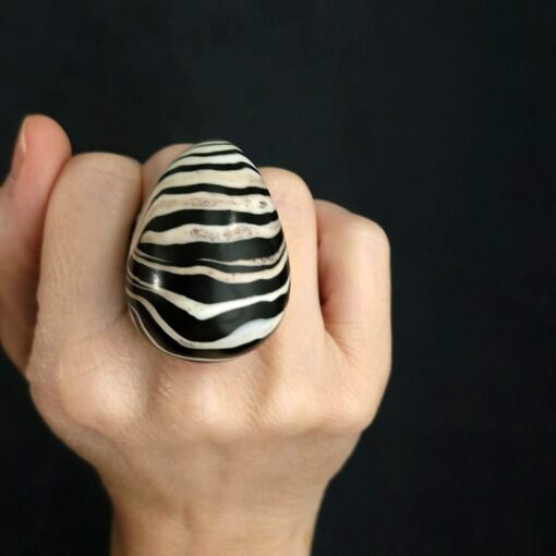 Zebra Patterned Ring Size 6 - Image 3