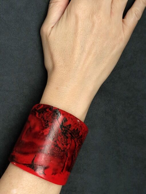 Red & Black Flat Cuff Size M - Image 2