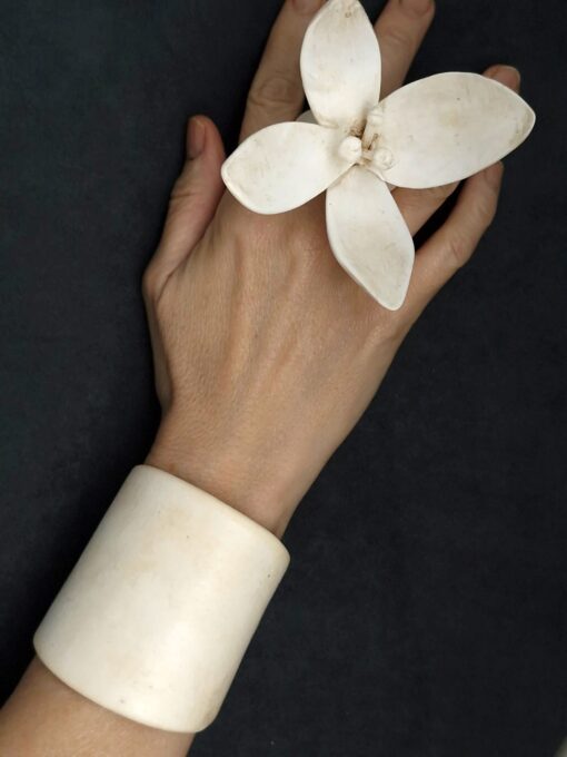 Vegan Ivory Sculptured Flower Ring Size 7.5 - Image 3