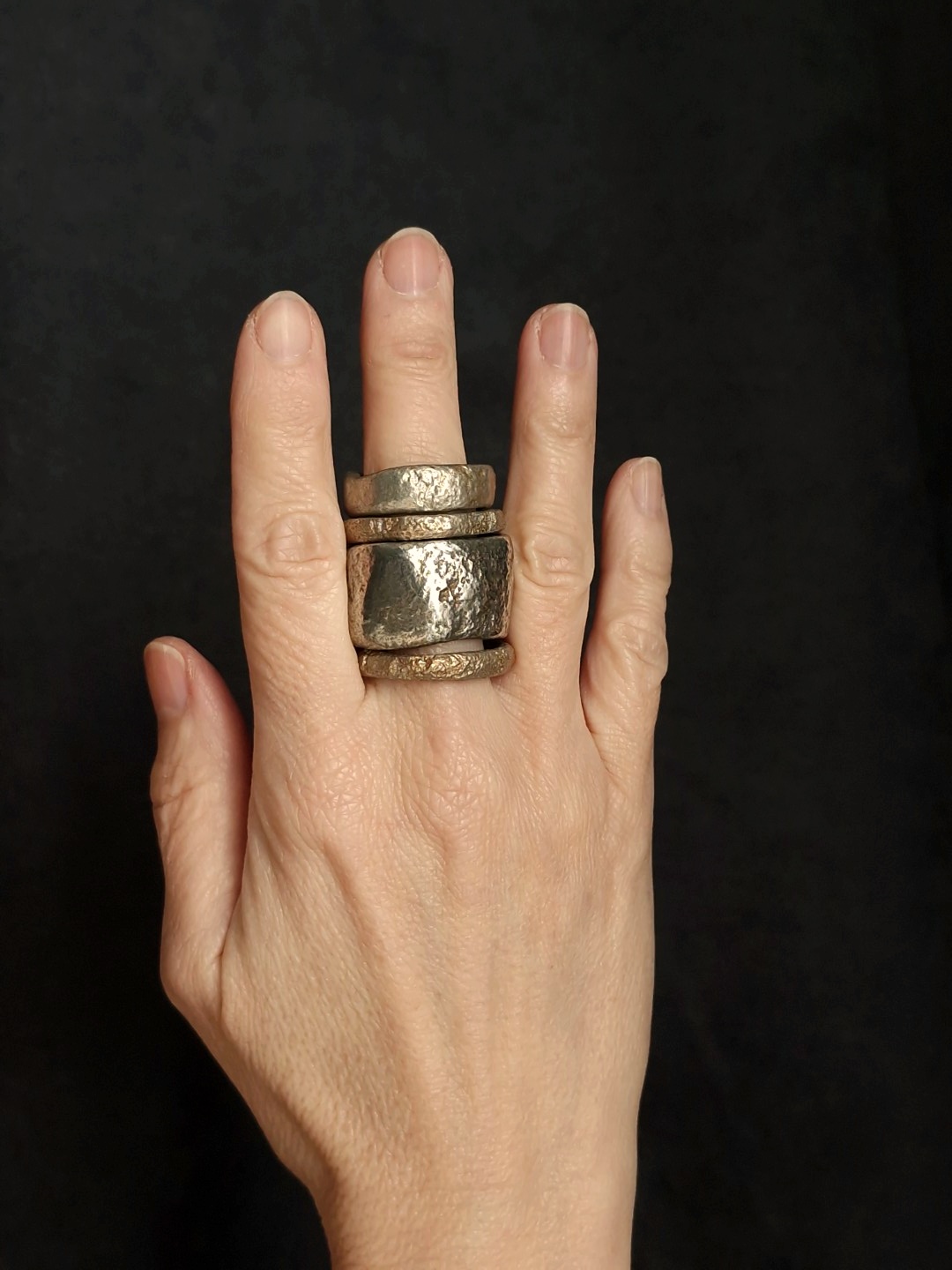 White Bronze Plated Alloy Rings (Set of 4)- Size 10.5 - Image 2