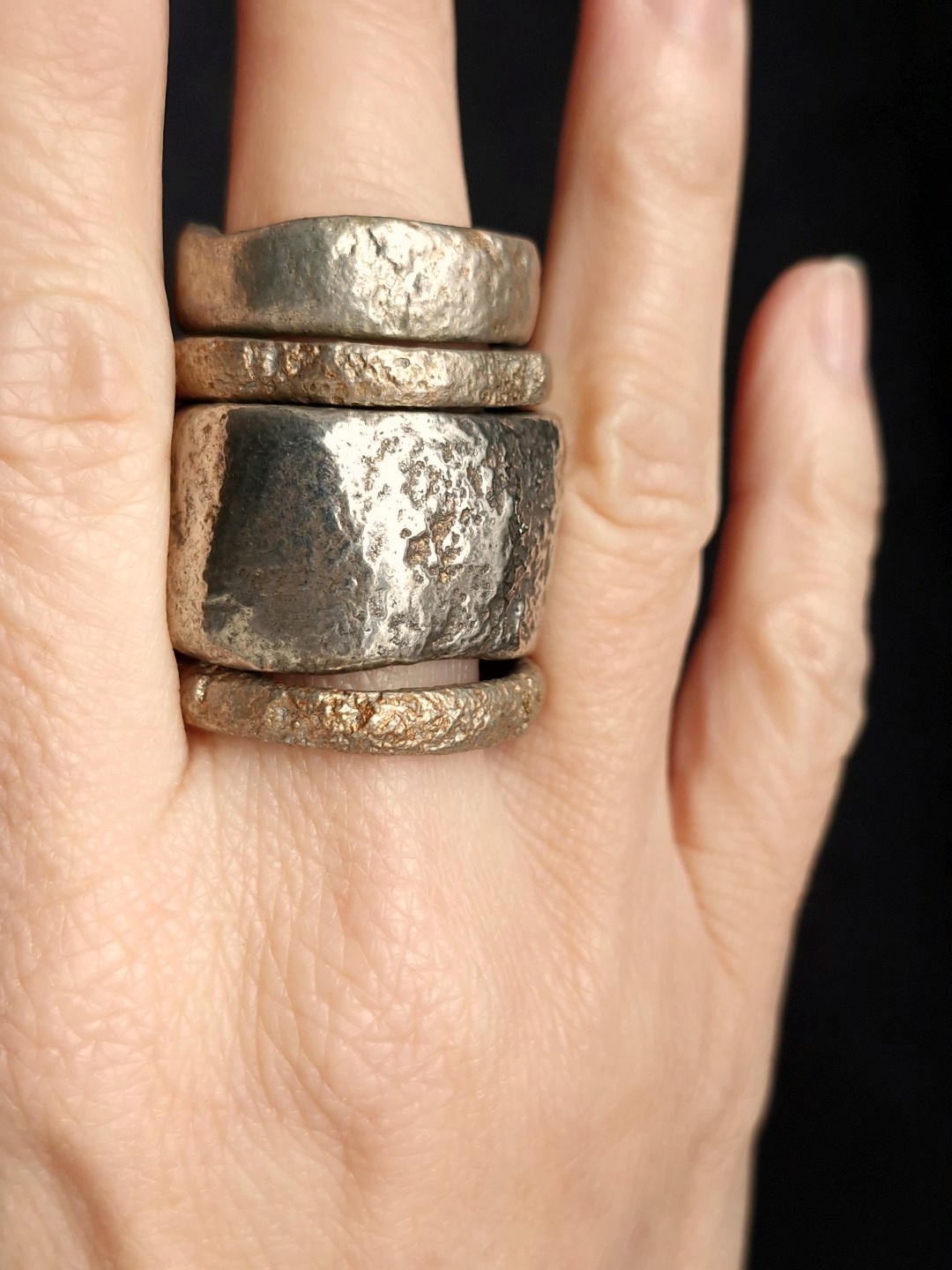 White Bronze Plated Alloy Rings (Set of 4)- Size 10.5