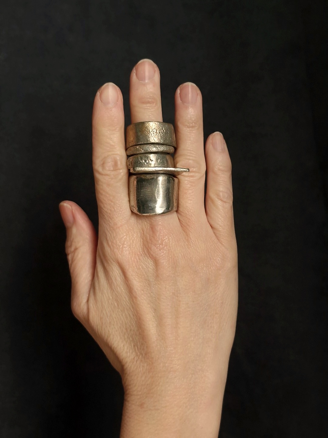 White Bronze Plated Alloy Rings (Set of 5) - Size 9.5 - Image 4