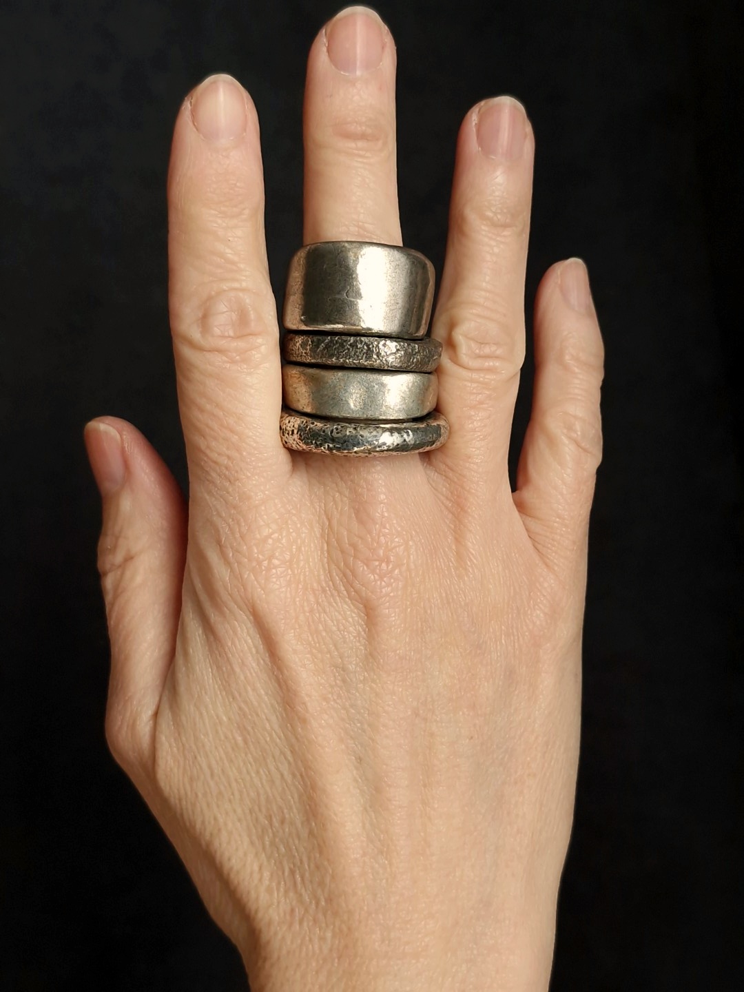 White Bronze Plated Alloy Rings (Set of 4) - Size 9 - Image 2