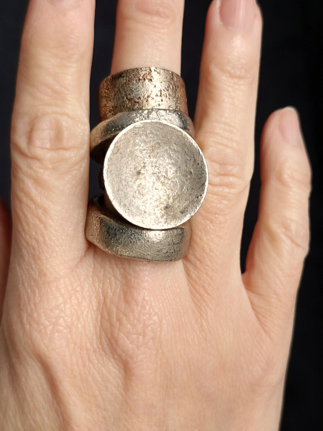 White Bronze Plated Alloy Rings (Set of 4) - Size 8 - Image 4