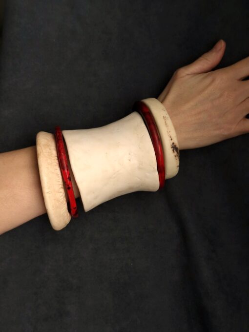 Vegan Ivory & Red Bangle Set (Set of 5) - Size L - XL - Image 3