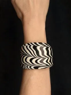 Vegan Ivory & Black Flat Cuff - Size S - M