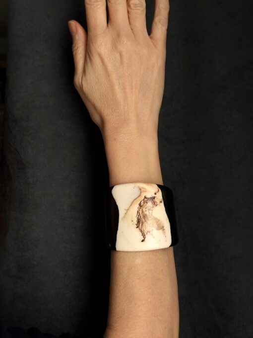 Vegan Ivory & Black Flat Cuff - Size S - Image 3