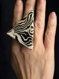 Vegan Ivory & Black Ring - Size 7
