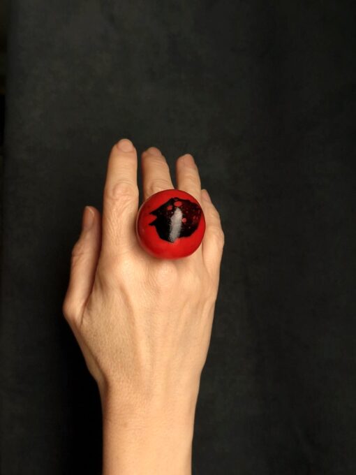 Red & Black Ring - Size 7 - Image 5