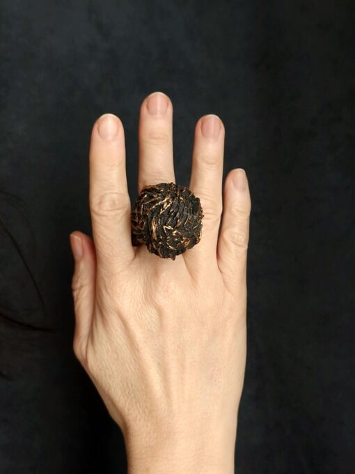 Black with Gold Sheen Sculptured Ring - Size 6.5 - Image 3
