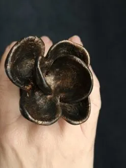 Black with Gold Sheen Sculptured Ring - Size 7.5