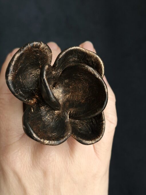 Black with Gold Sheen Sculptured Ring - Size 7.5
