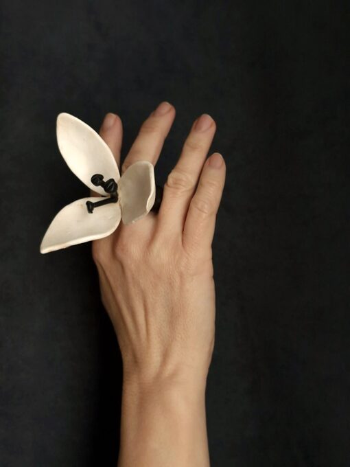 Vegan Ivory & Black Sculptured Flower Ring - Size 7.5 - Image 6