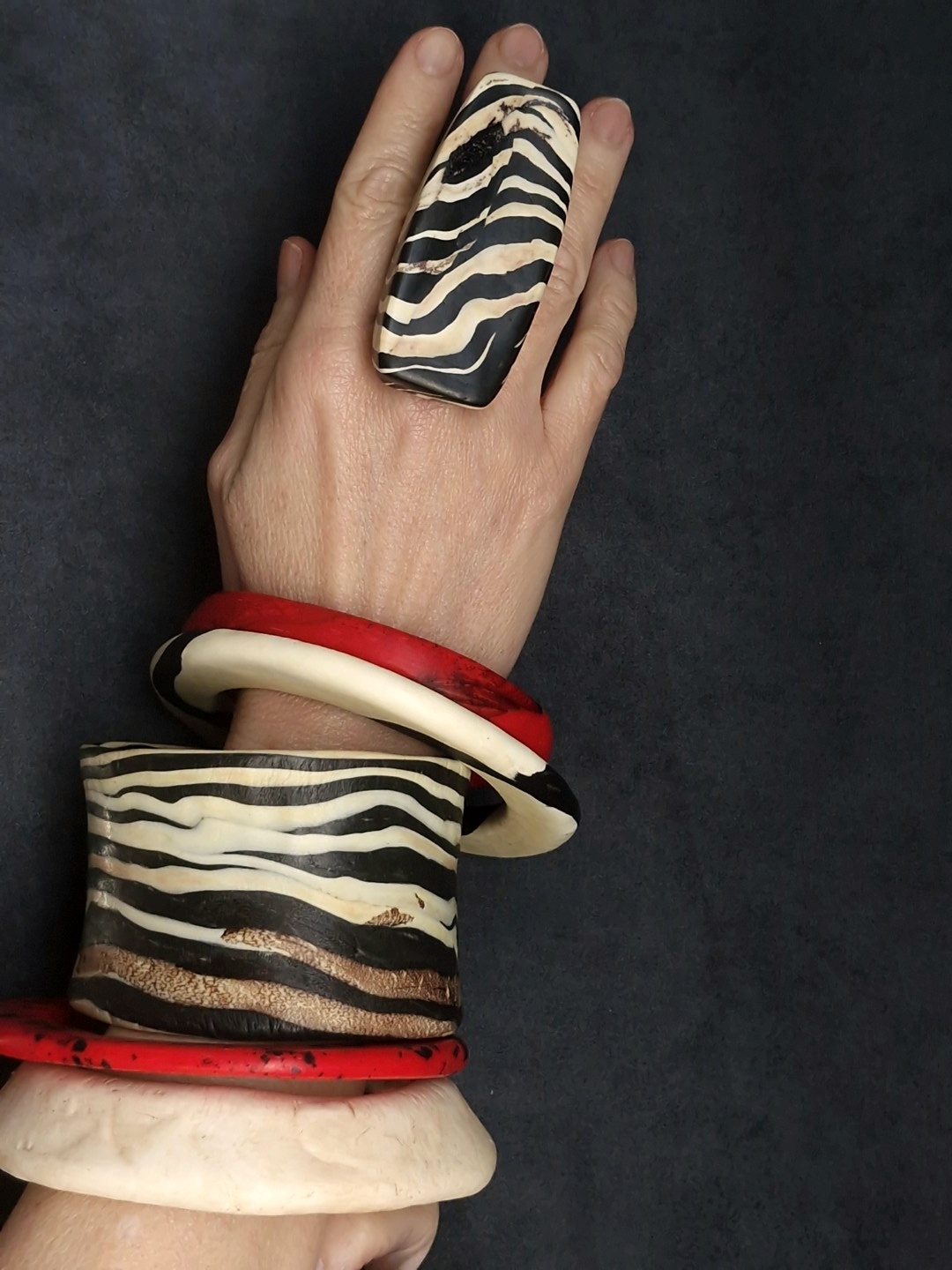 Vegan Ivory, Black & Red Bangle Set (Set of 5) - Size L - XL - Image 6