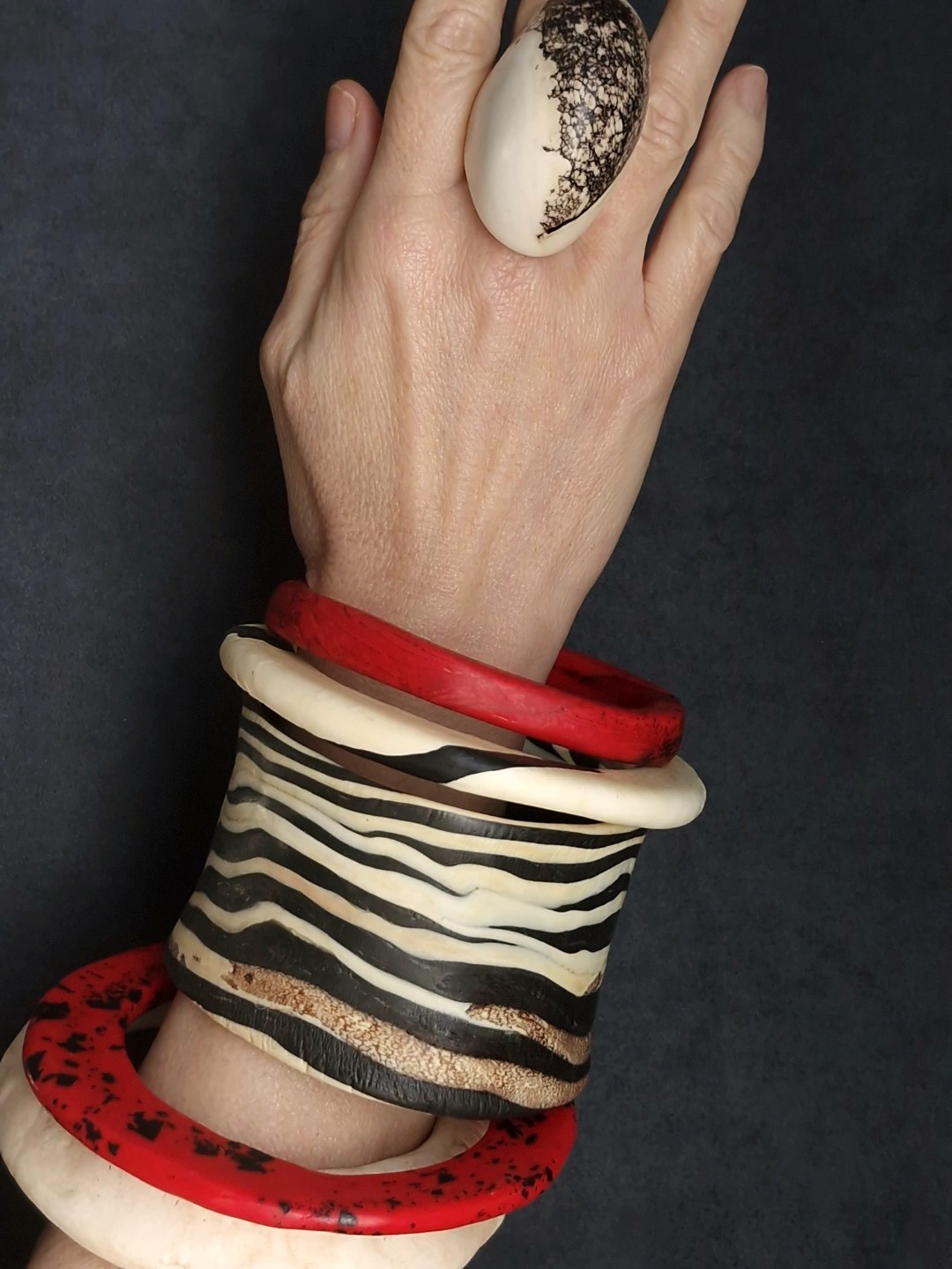 Vegan Ivory, Black & Red Bangle Set (Set of 5) - Size L - XL - Image 7