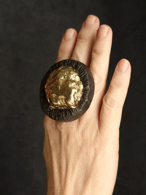 Gold Aura Quartz Ring - Size 7 - Image 3