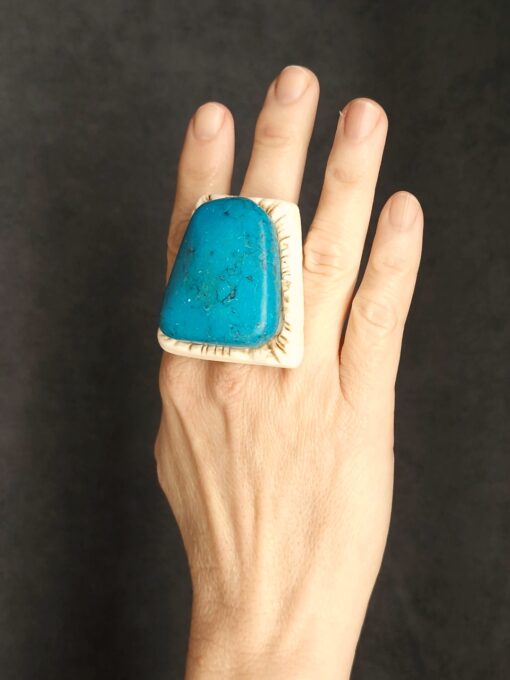 Turquoise Blue Howlite Ring - Size 7.5 - Image 3