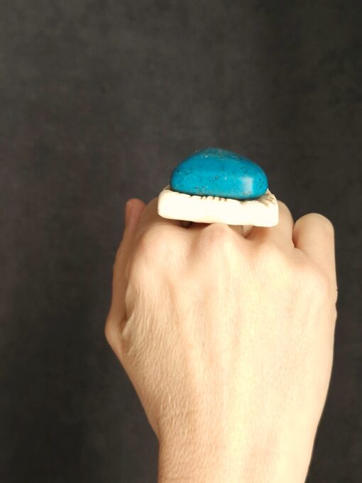 Turquoise Blue Howlite Ring - Size 7.5 - Image 4