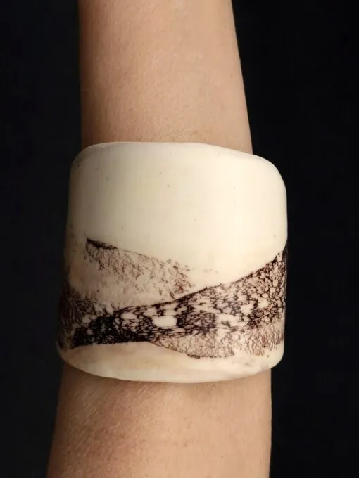 Vegan Ivory & Brown Flat Cuff - Size M - L
