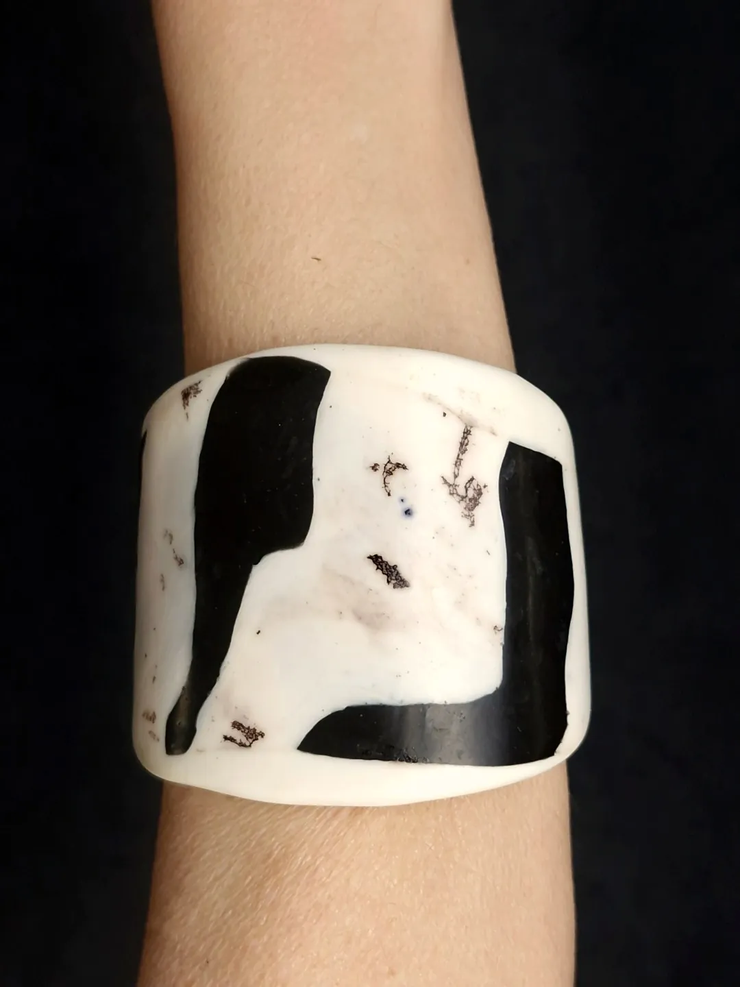 Vegan Ivory & Black Flat Cuff - Size L