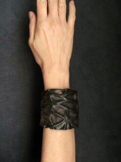 Alternative view of Black with Gold Sheen Baroque Cuff - Size M
