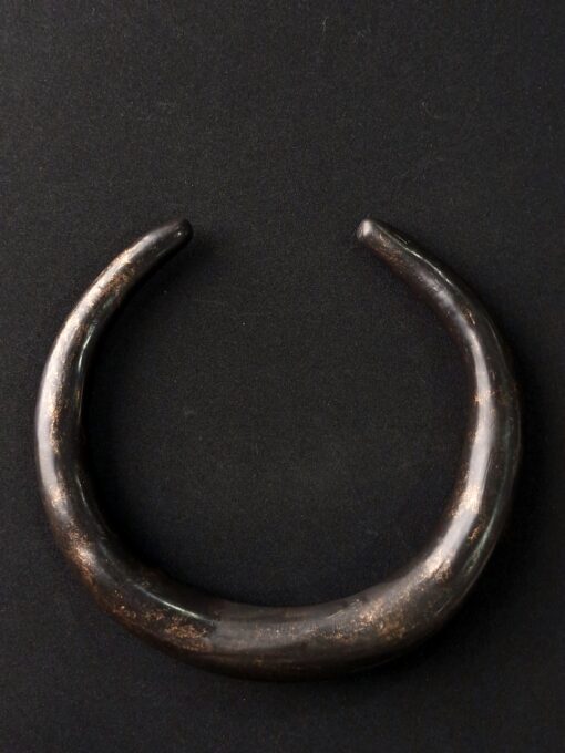 Black with Gold Sheen Collar Necklace - Size M