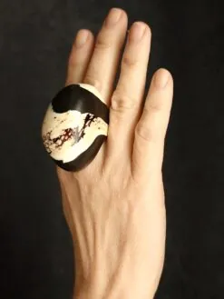 Vegan Ivory & Black Ring - Size 8