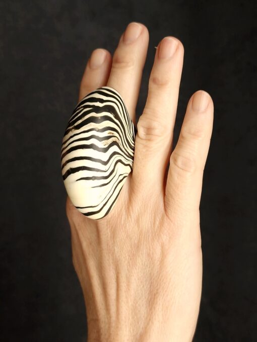 Vegan Ivory & Black Ring - Size 8.5 - Image 3