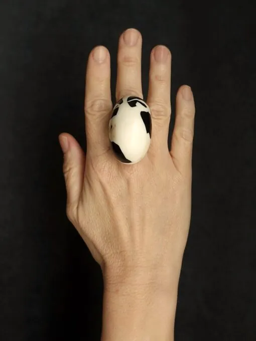 Vegan Ivory & Black Ring - Size 7.5 - Image 4
