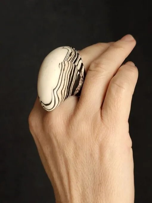 Vegan Ivory & Black Ring - Size 7