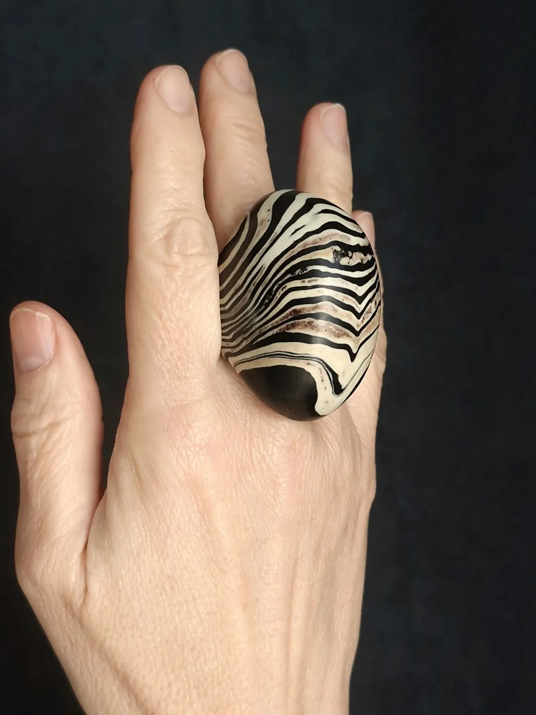 Vegan Ivory & Black Ring - Size 8
