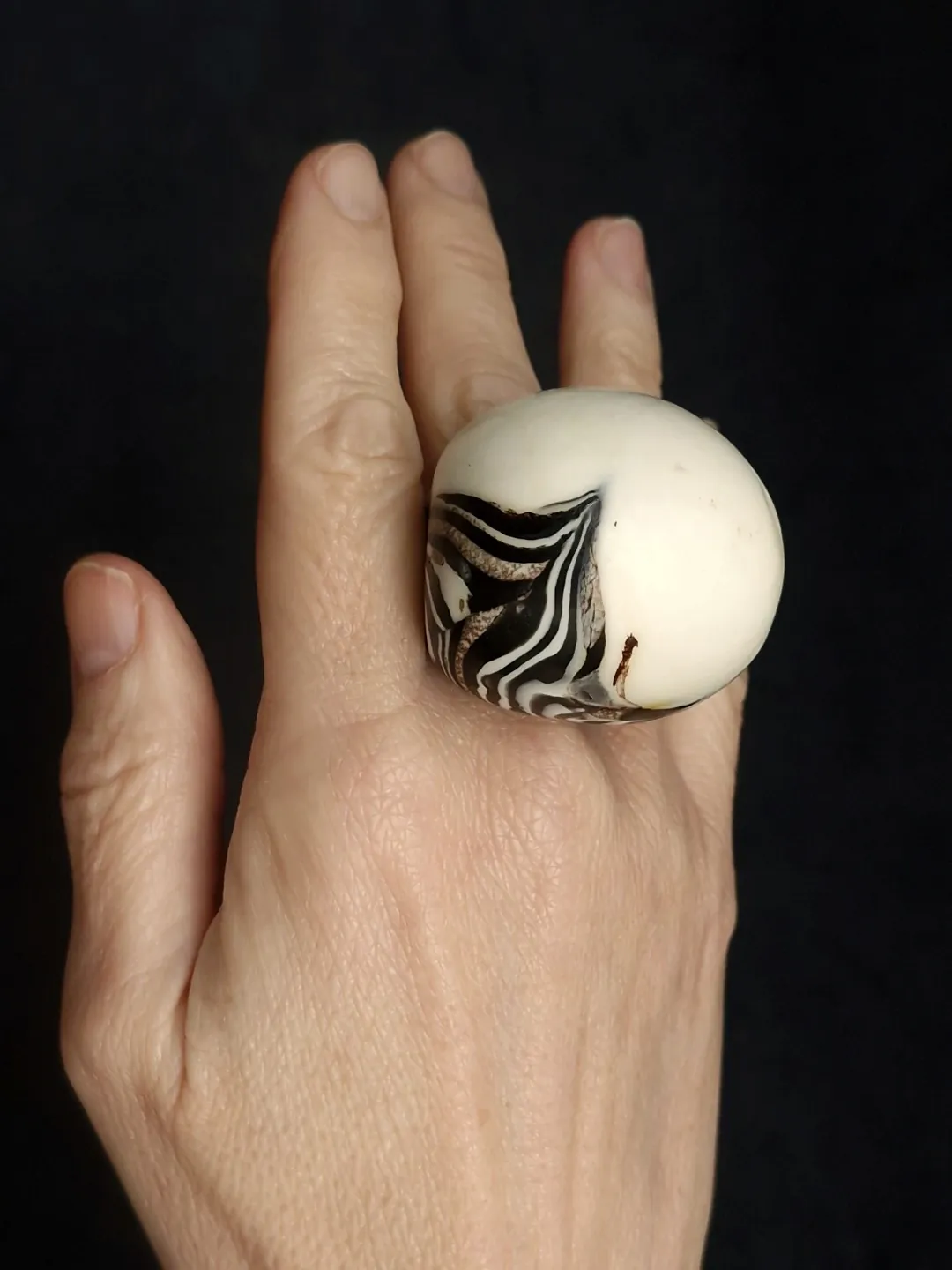 Vegan Ivory & Black Ring - Size 7