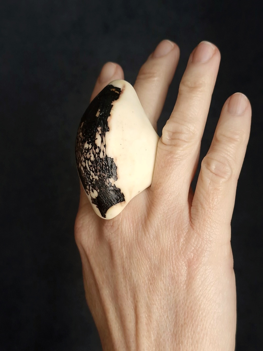 Vegan Ivory & Black Ring - Size 7 - Image 3