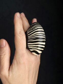 Vegan Ivory & Black Ring - Size 7