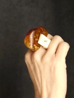 Amber Stone & Vegan Ivory Spin Ring - Size 7.5