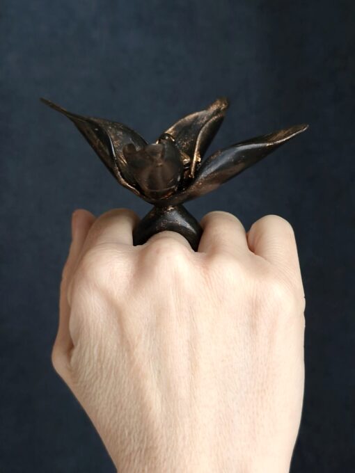 Black with Gold Sheen Flower Ring Size 8.5 - Image 3