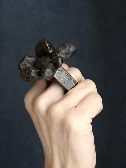 Black with Gold Sheen Flower Ring - Size 7.5 - Image 3