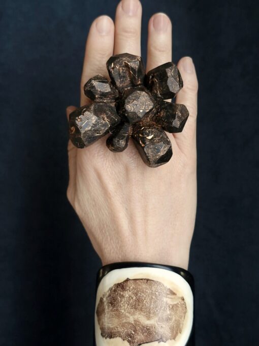 Black with Gold Sheen Flower Ring - Size 7 - Image 6