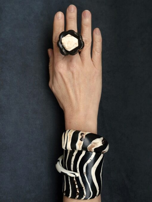 Black & Vegan Ivory Sculptured Ring - Size 7 - Image 8