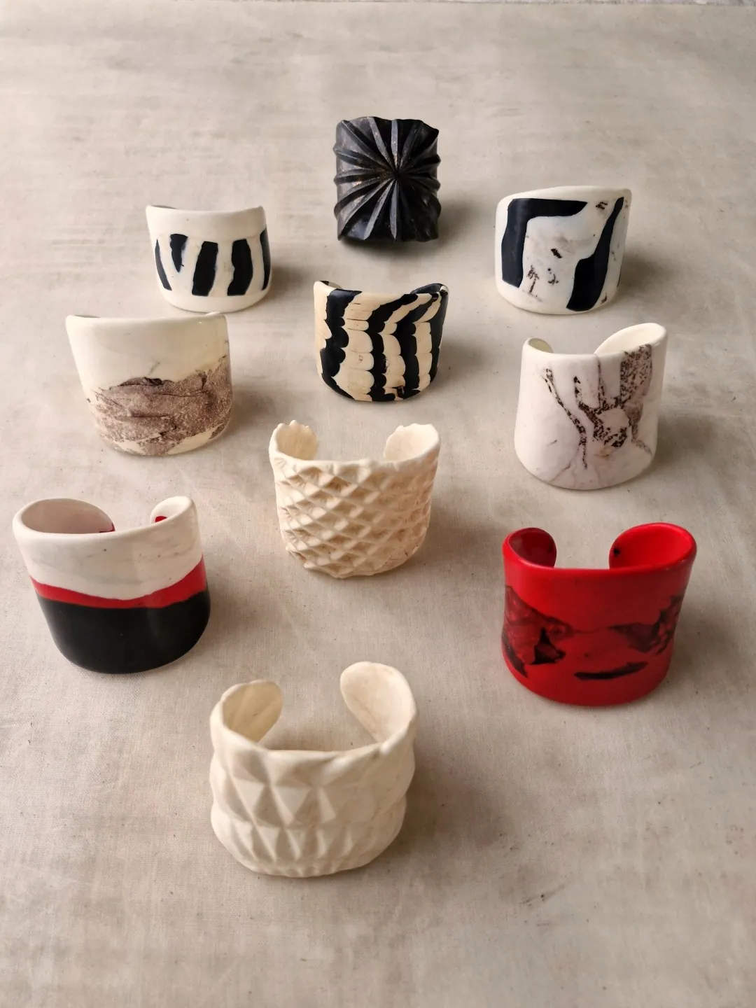 Vegan Ivory, Black & Red Flat Cuff - Size M - Image 2