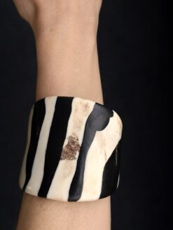 Vegan Ivory & Black Cuff - Size M - L