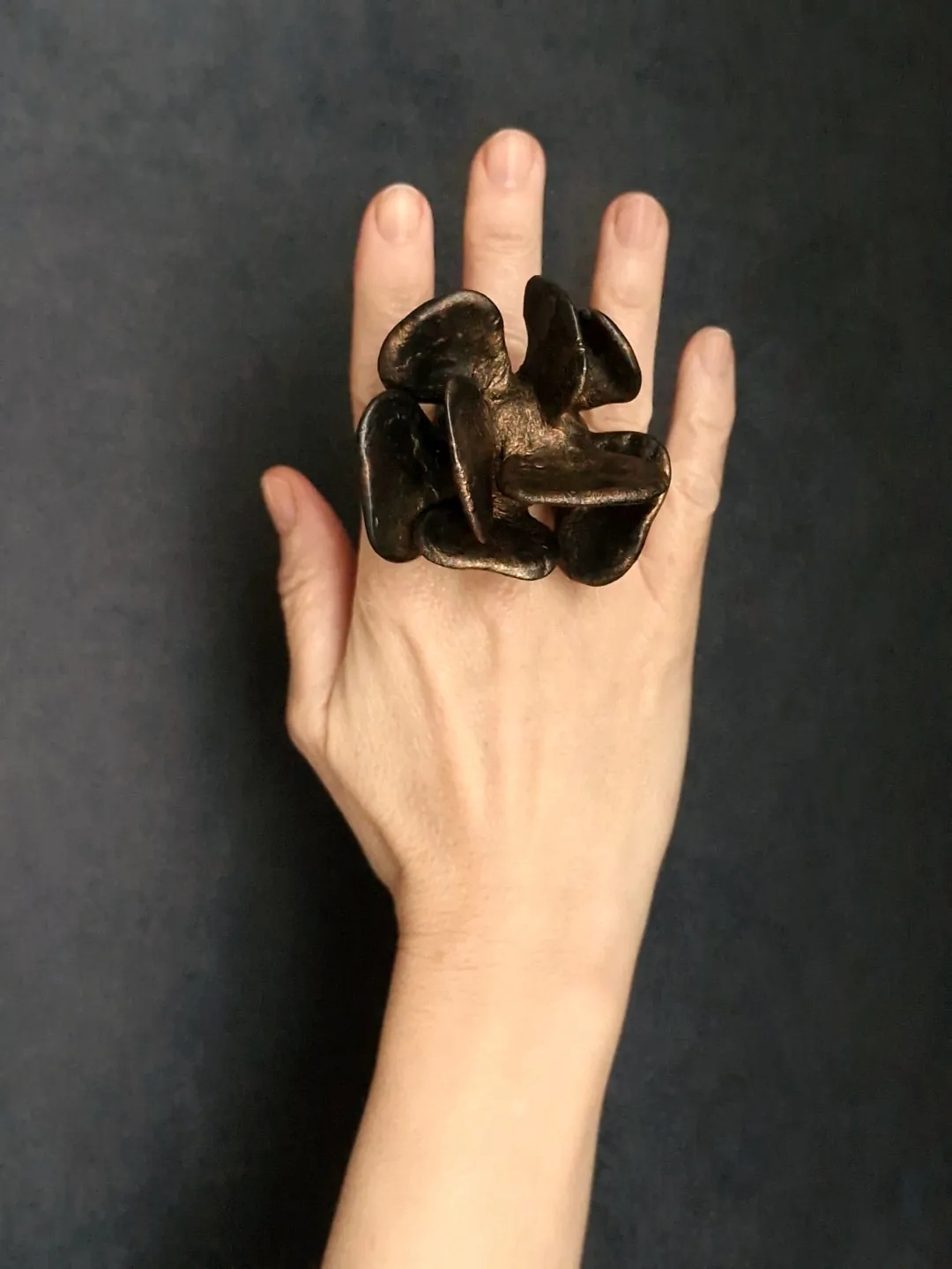 Black with Gold Sheen Flower Ring - Size 7.5