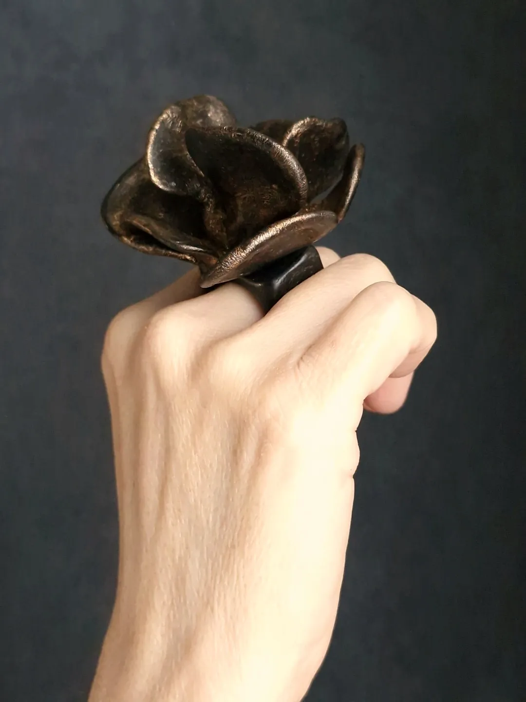 Black with Gold Sheen Flower Ring - Size 7.5 - Image 2