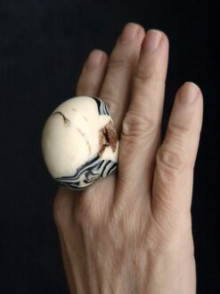 Vegan Ivory & Black Ring - Size 7