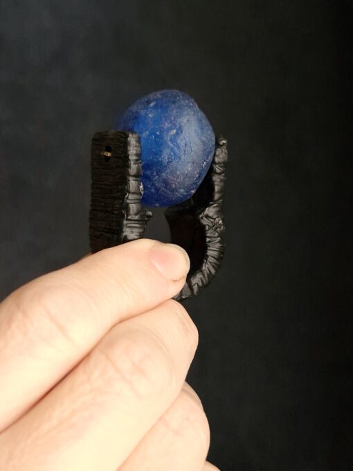 Dark Blue Glass Bead & Black Spin Ring - Size 8 - Image 4
