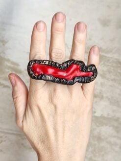 Alternative view of Red & Black Ring - Size 8