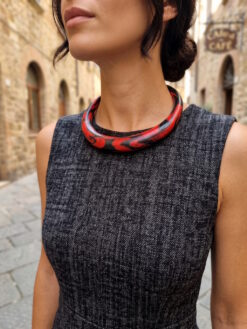 Red & Black Collar Necklace - Size Medium