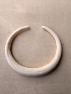 Alternative view of Vegan Ivory Collar Necklace - Size Medium