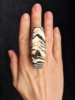 Vegan Ivory & Black Ring - Size 7